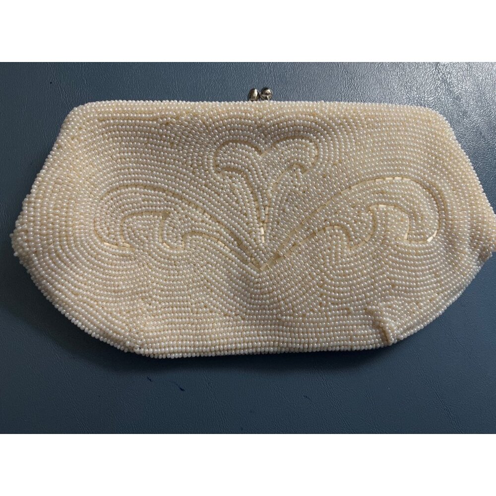 White Ivory Beaded Vintage Clutch Purse Kiss Lock Satin Lining Evening Bag 4”x8